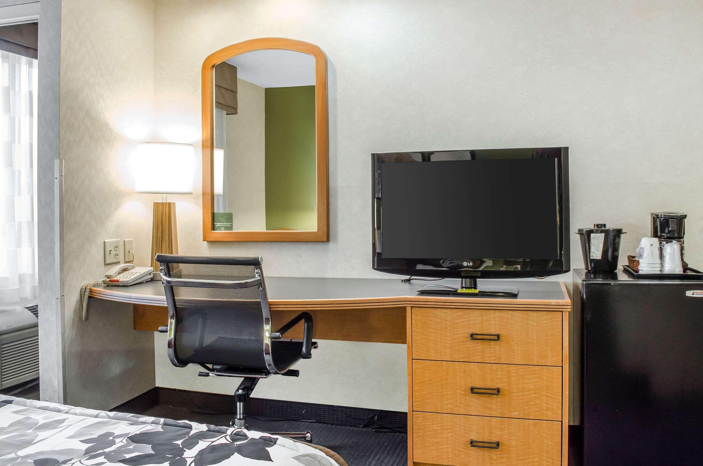 Sleep Inn & Suites Bensalem Ngoại thất bức ảnh