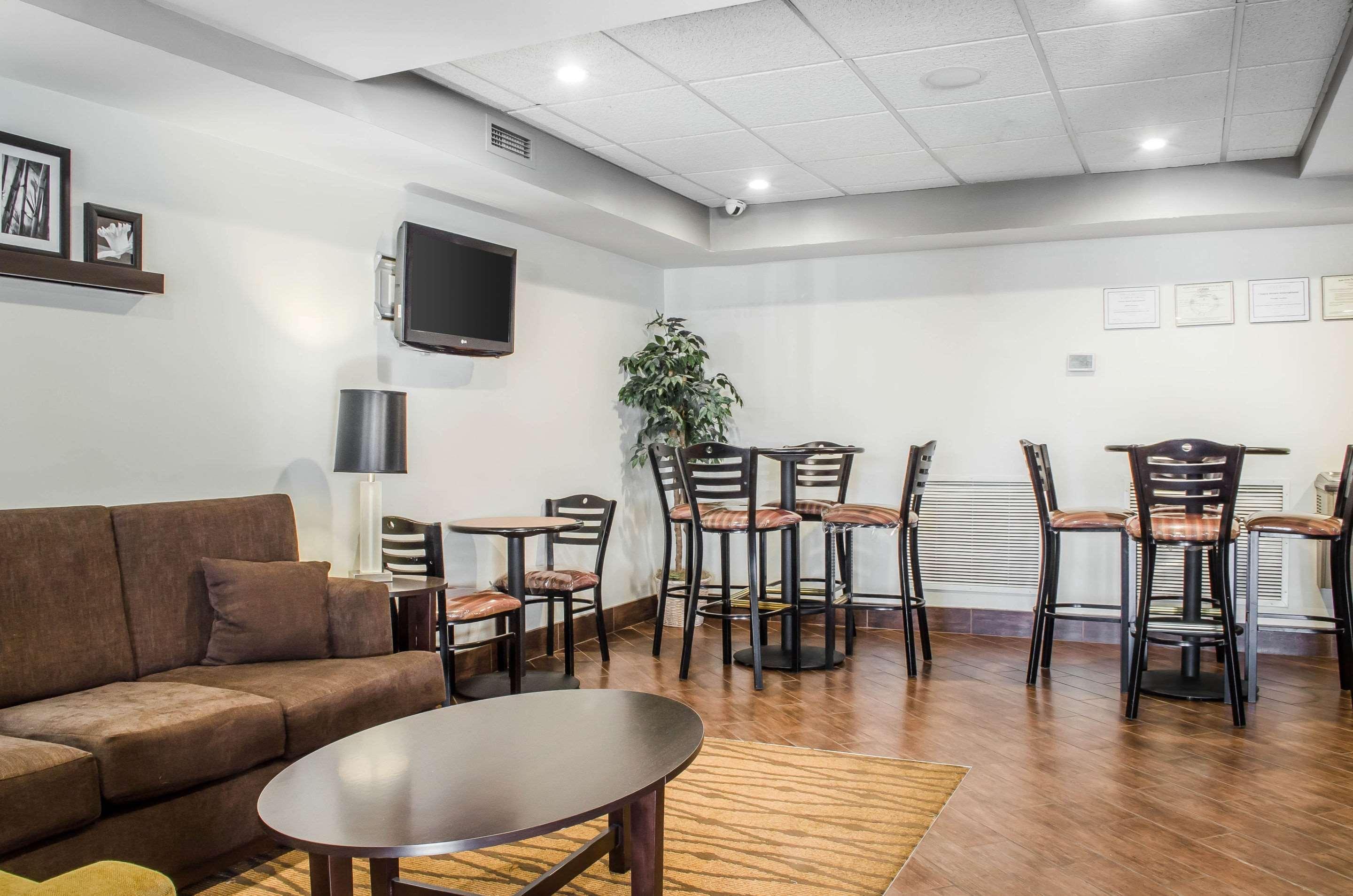 Sleep Inn & Suites Bensalem Ngoại thất bức ảnh