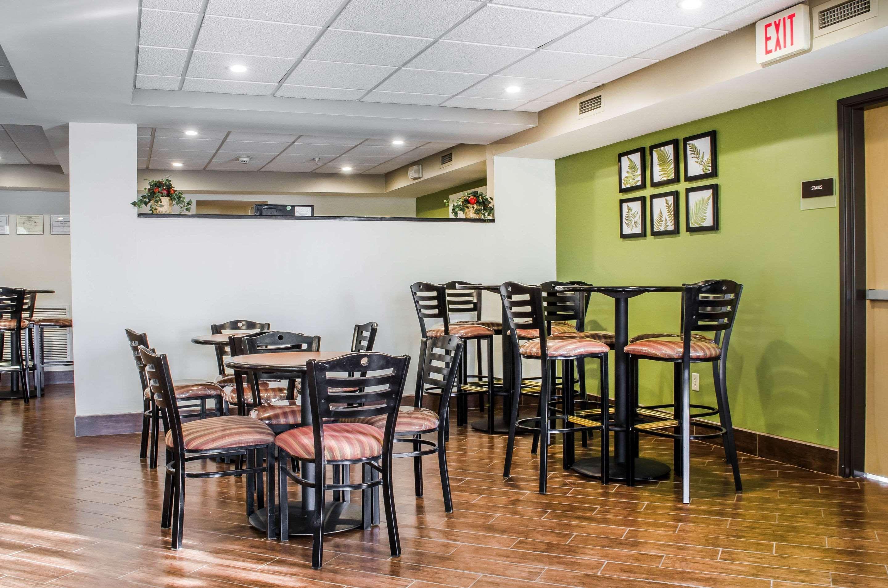 Sleep Inn & Suites Bensalem Ngoại thất bức ảnh